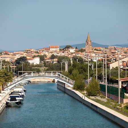 Appart' Au Port Apartment Frejus Luaran gambar
