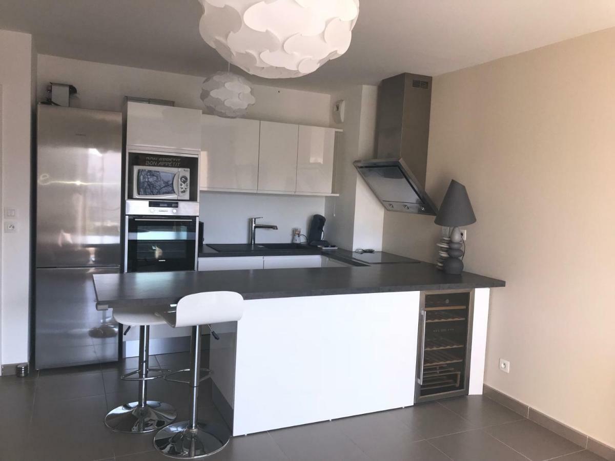 Appart' Au Port Apartment Frejus Luaran gambar
