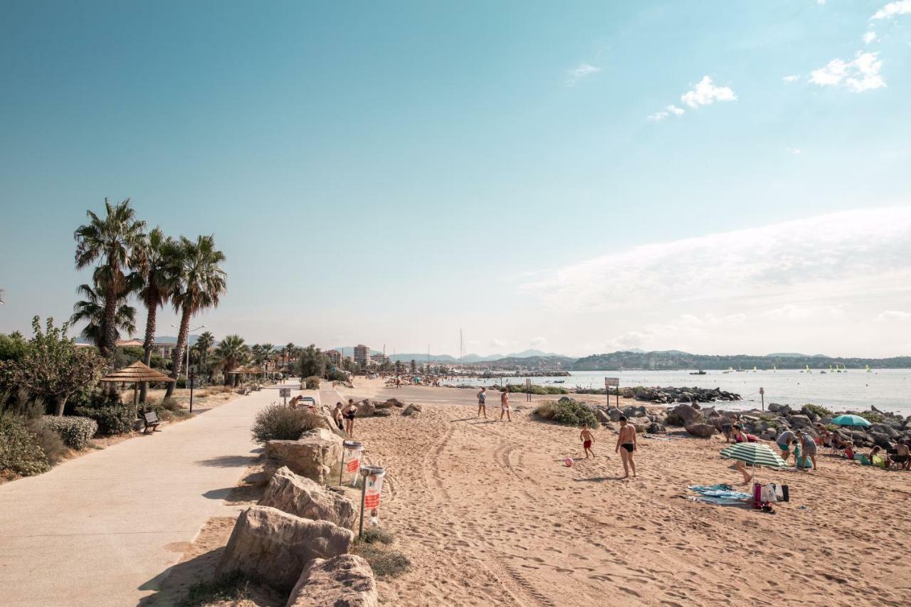 Appart' Au Port Apartment Frejus Luaran gambar